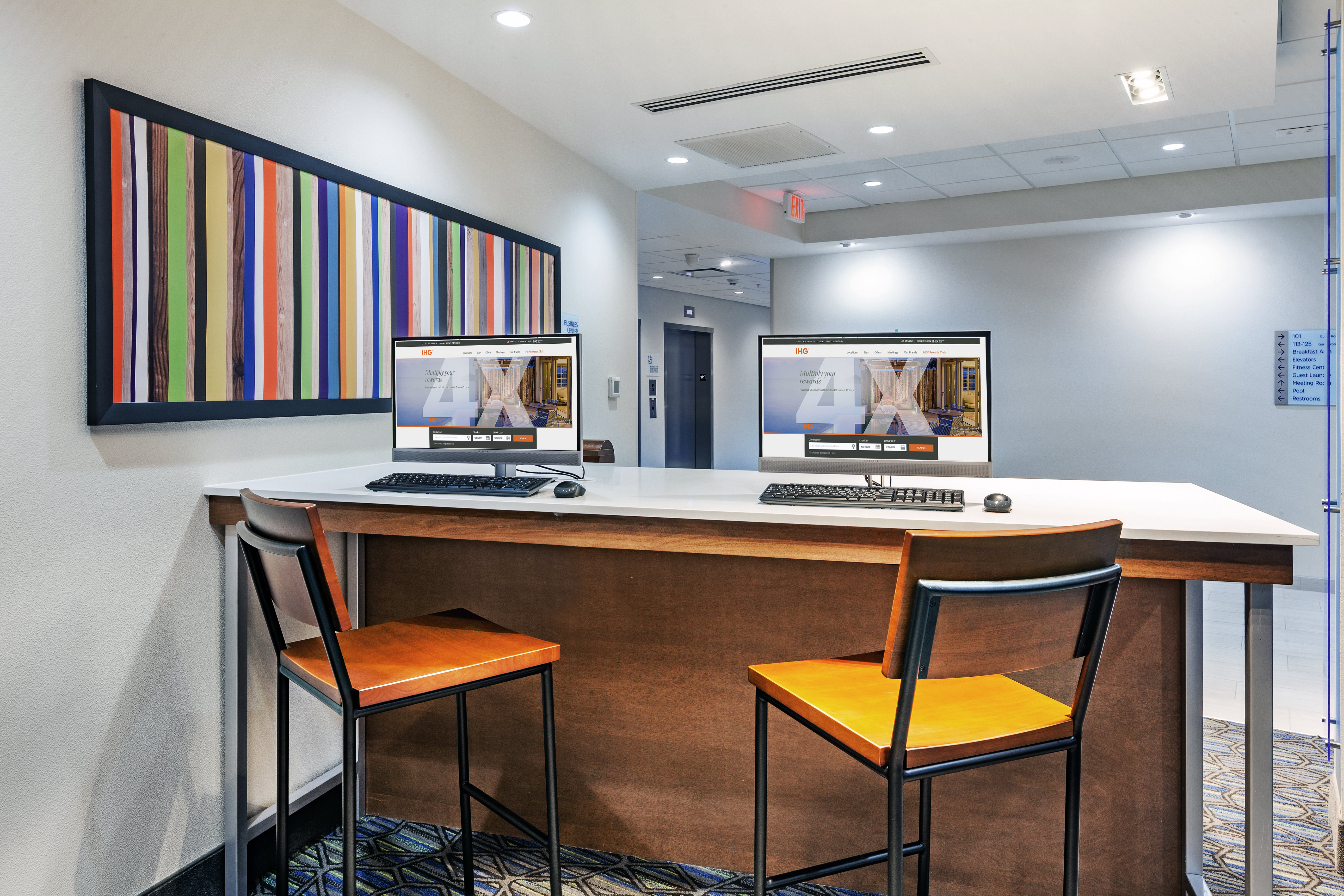 Holiday Inn Express and Suites Tulsa Northeast - Owasso 62/66
