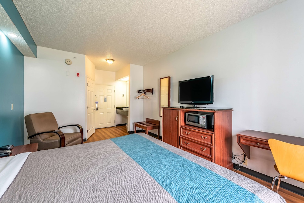 Motel6 Shreveport, LA 13/32