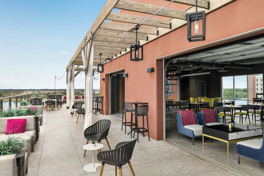 Aloft Wilmington at Coastline Center 35/50
