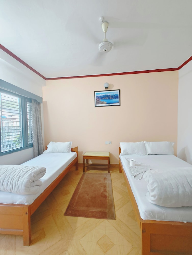 STANDARD, DOUBLE BED, LAKE SIDE, SMOKING