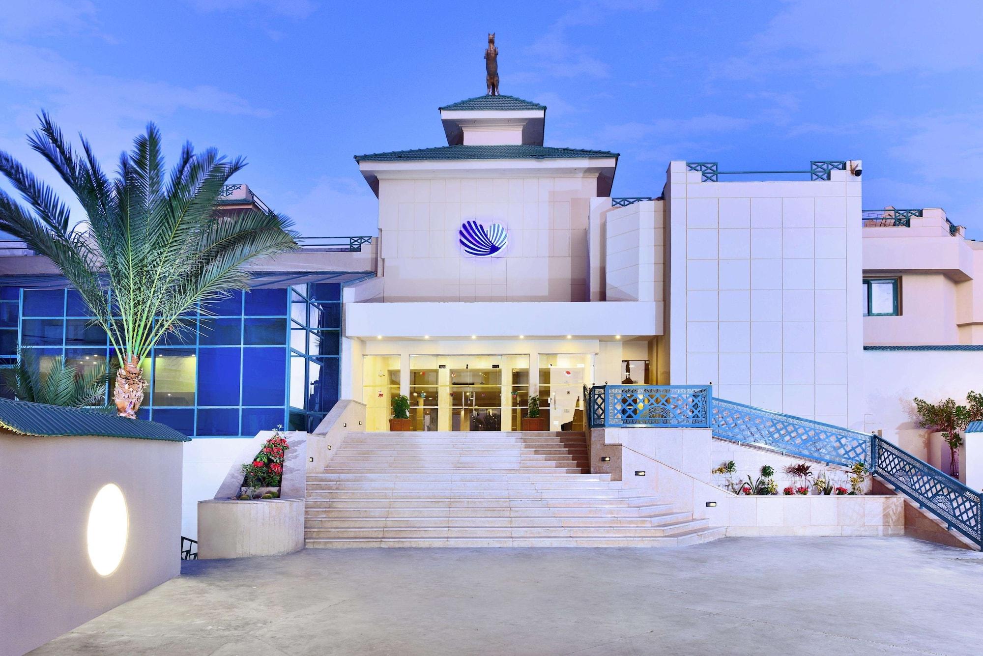 Moreno Horizon Spa and Resort 5/50