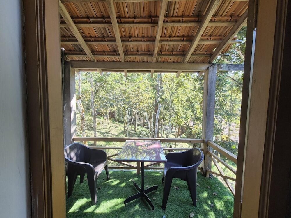 Zac's Valley Resort 24/48