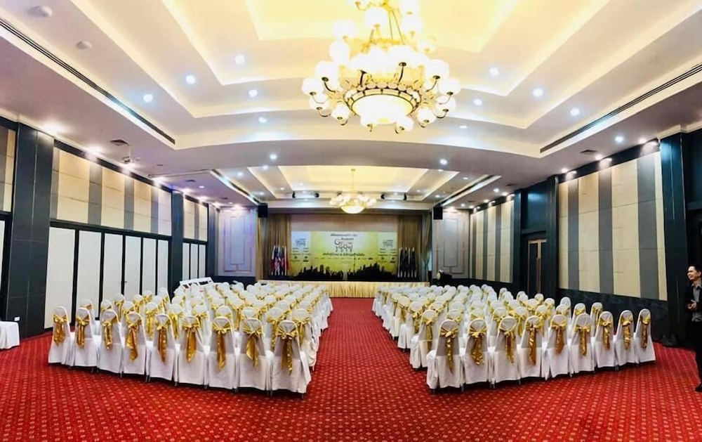 Asawann Hotel 10/68