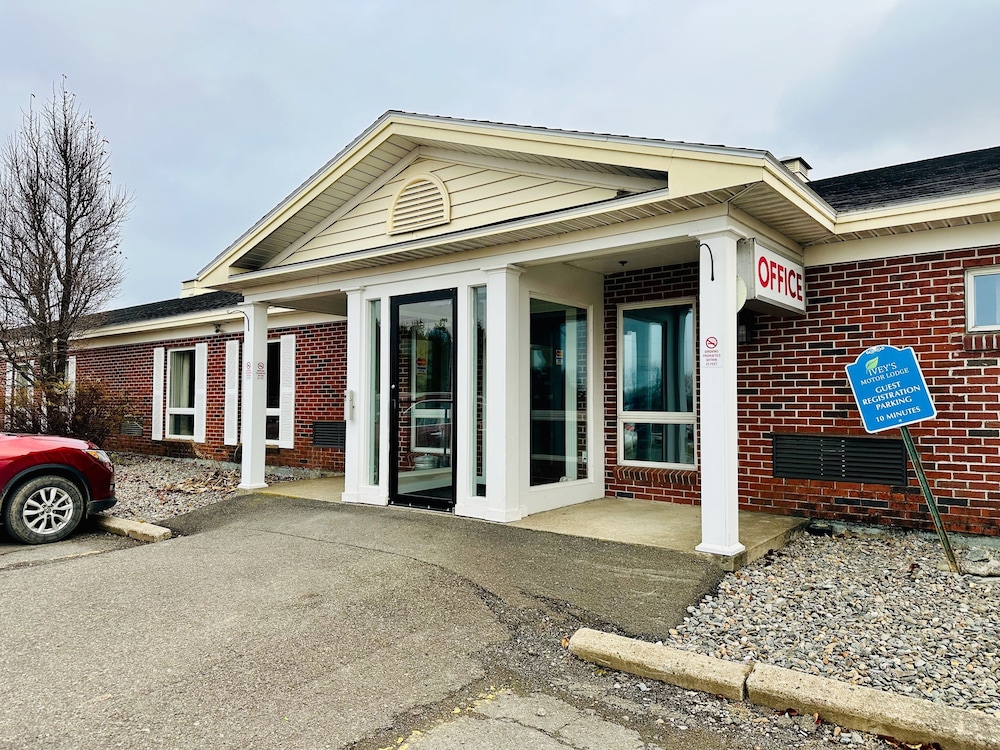 Iveys Motor Lodge Houlton 57/63