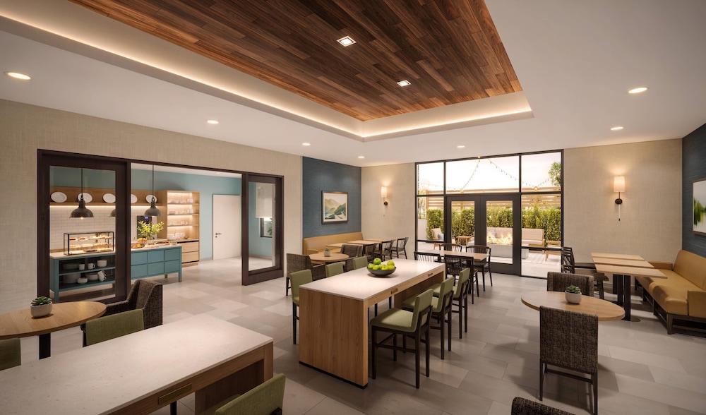 Country Inn & Suites by Radisson, Amarillo Central 36/51