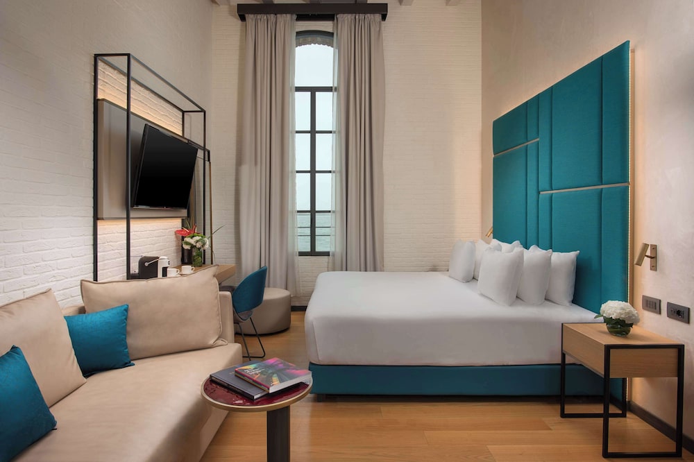 جناح دوبلكس جونيور، Nh Collection Venezia Murano Villa 5/10