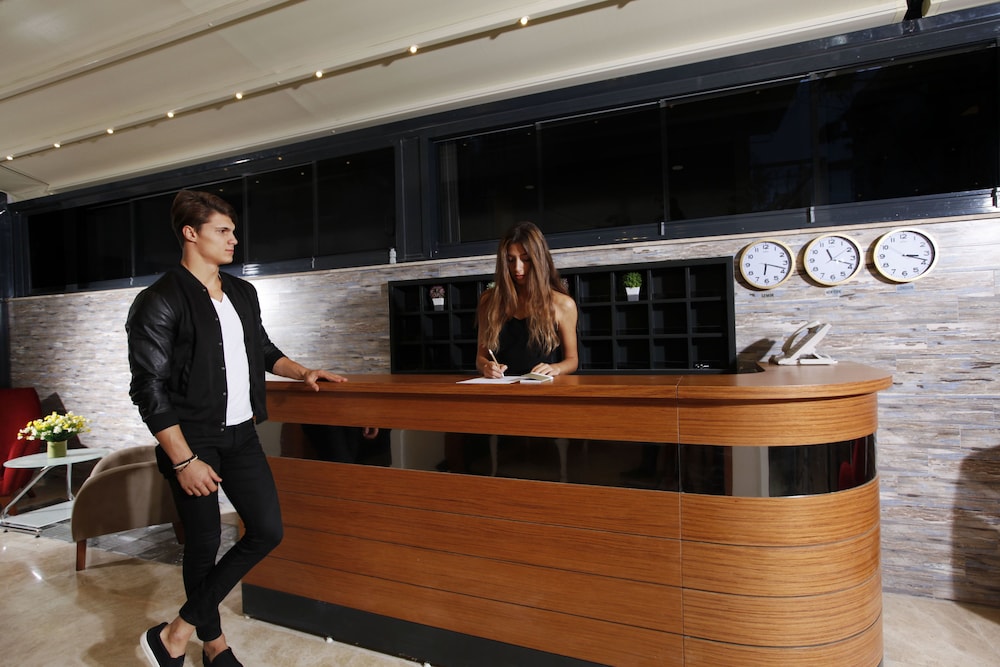 Buca Residence Hotel 2/36