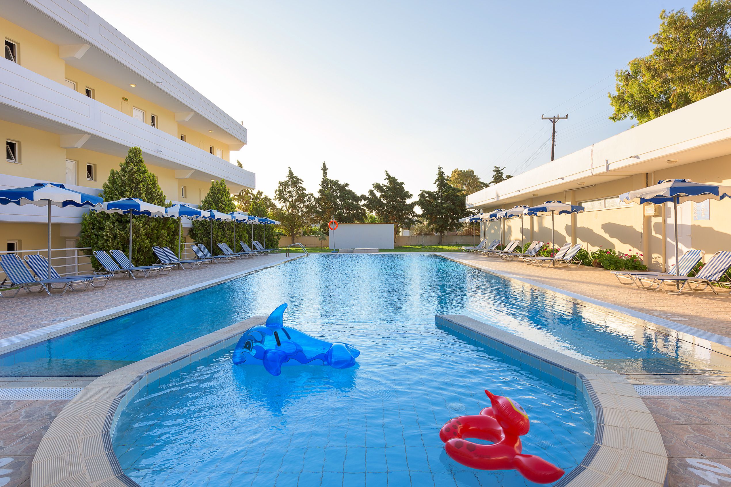 Memphis Beach Hotel 6/46