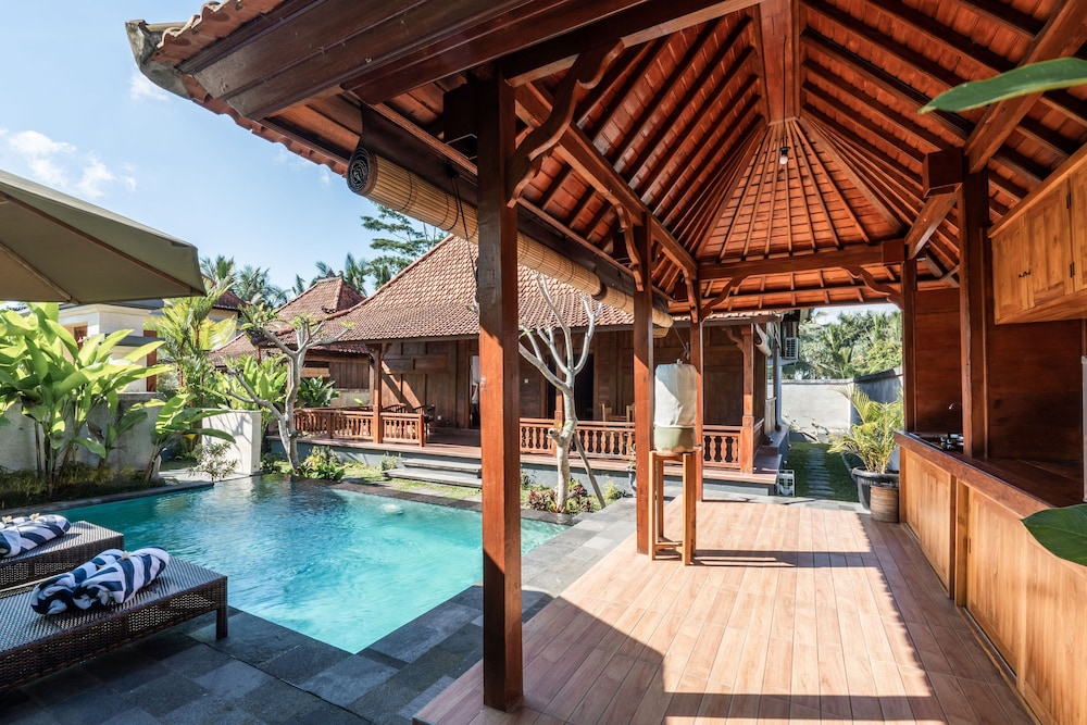 Meng Bengil Villa 50/69