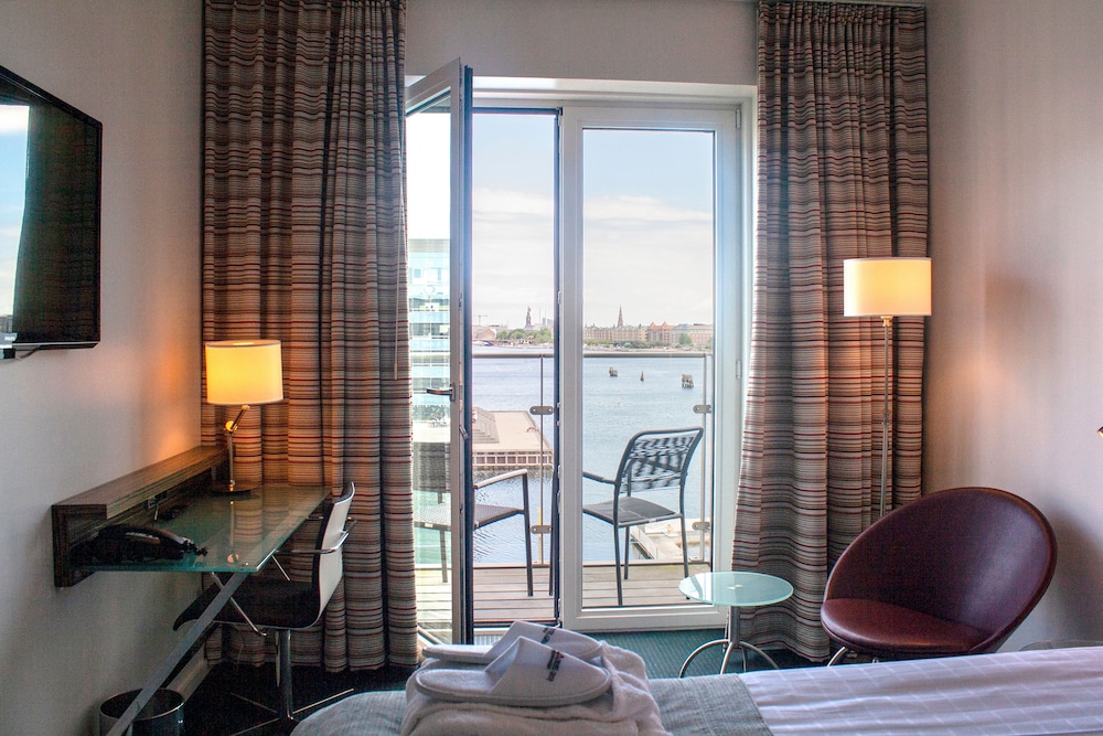 Copenhagen Island Hotel 24/35