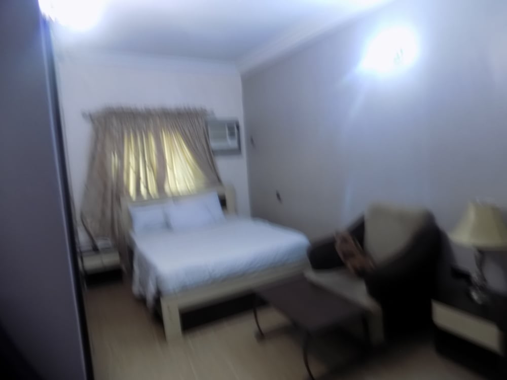 Deluxe, Double Bed