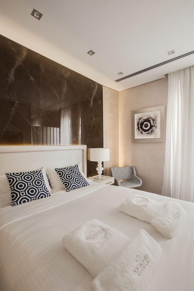 Consolato Boutique Suites 41/94