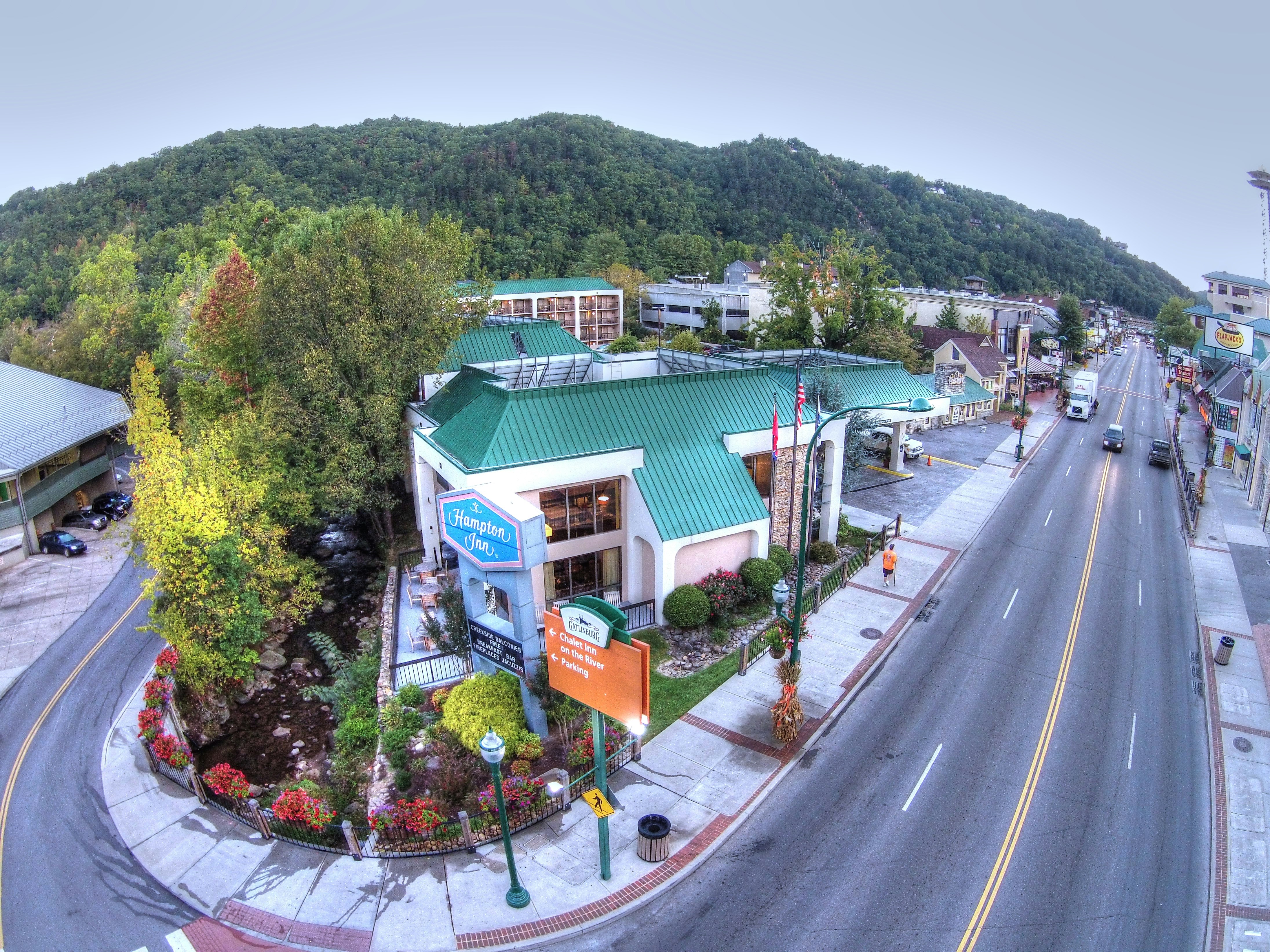 Hampton Inn Gatlinburg 62/68