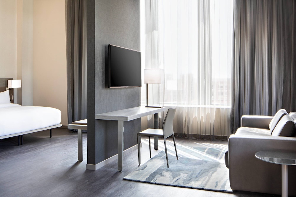 Ac Hotel Grand Rapids Downtown 17/56