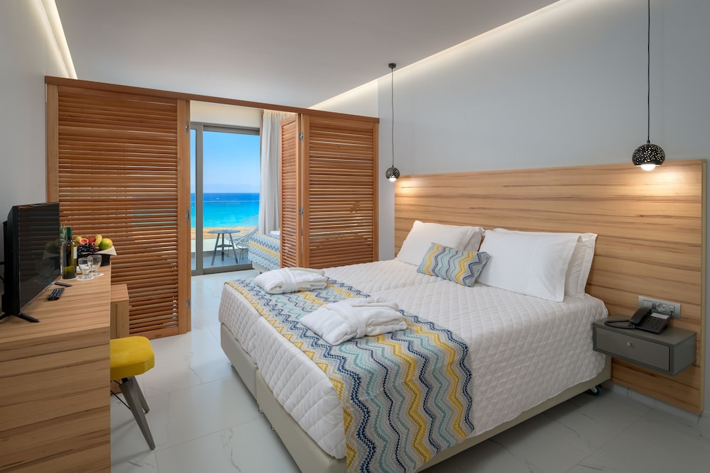 FAMILY ROOM SUPERIOR SEA VIEW