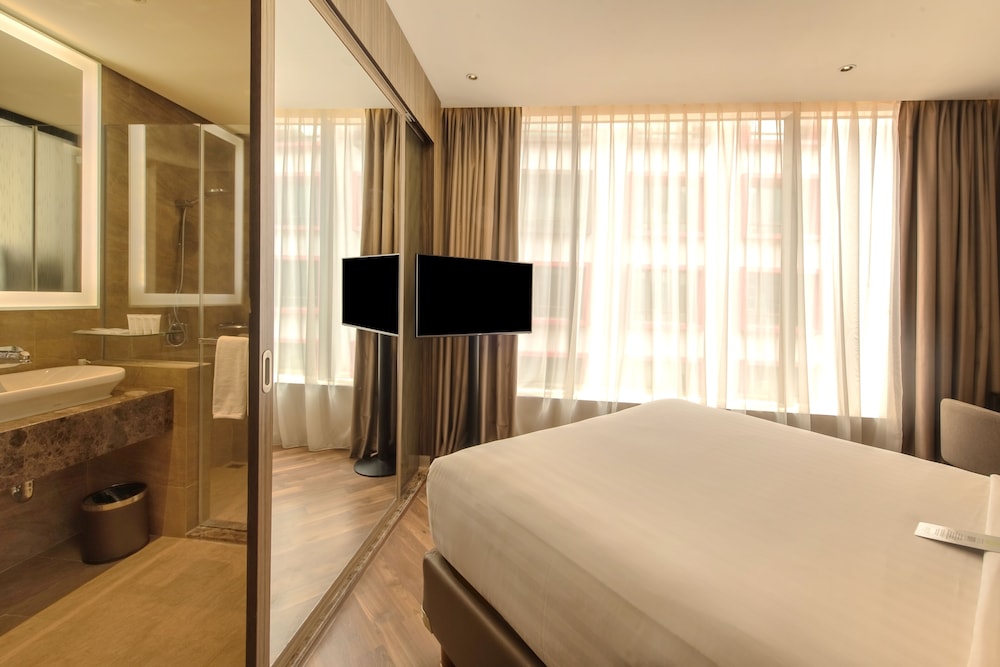 Ashley Hotel Jakarta 24/66