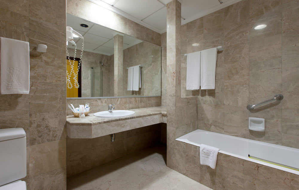 Don Curro Hotel 42/46