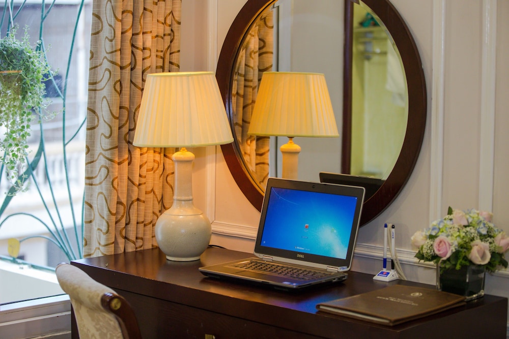 Paradise Boutique Hotel 56/57