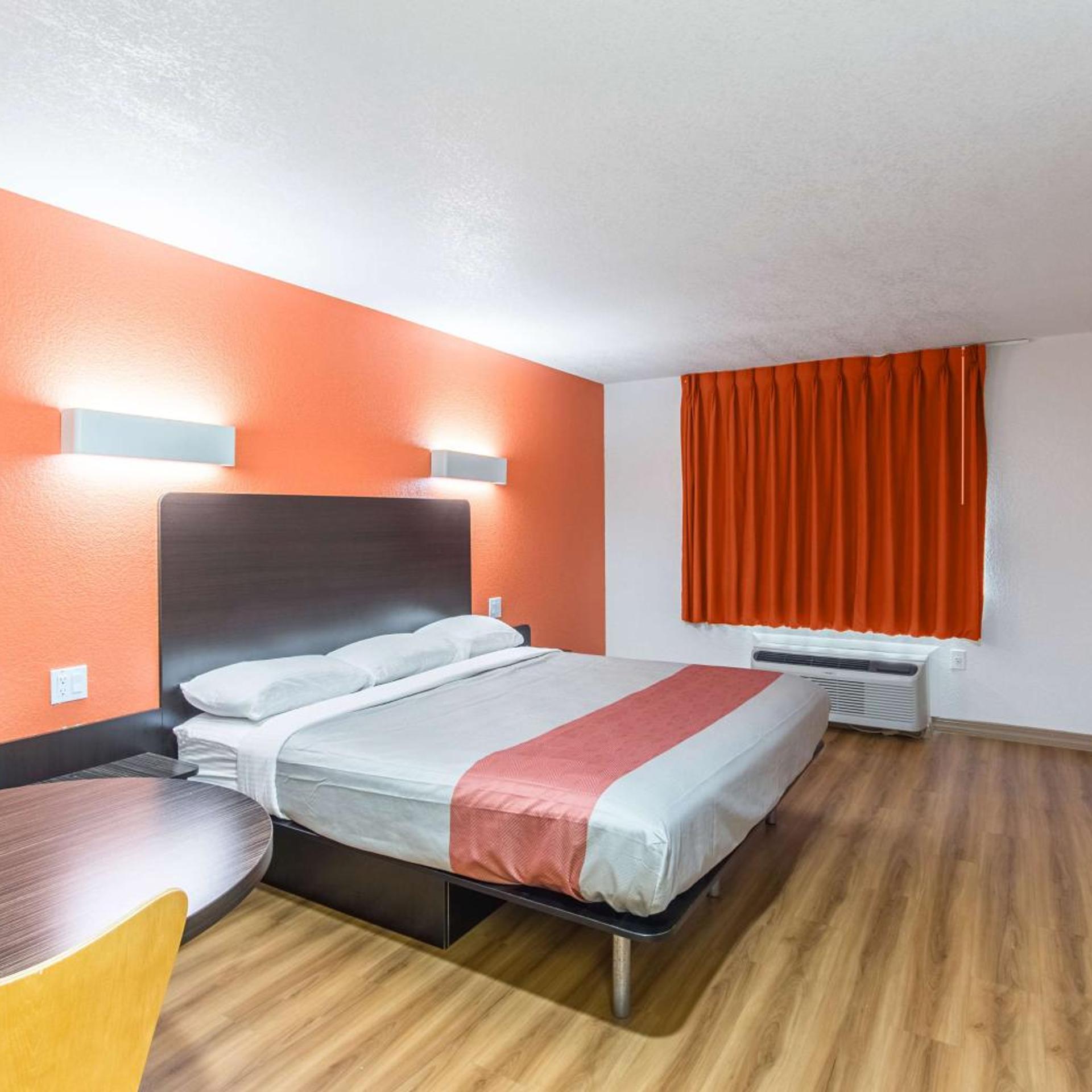 Motel6 Hutchins, TX 12/24