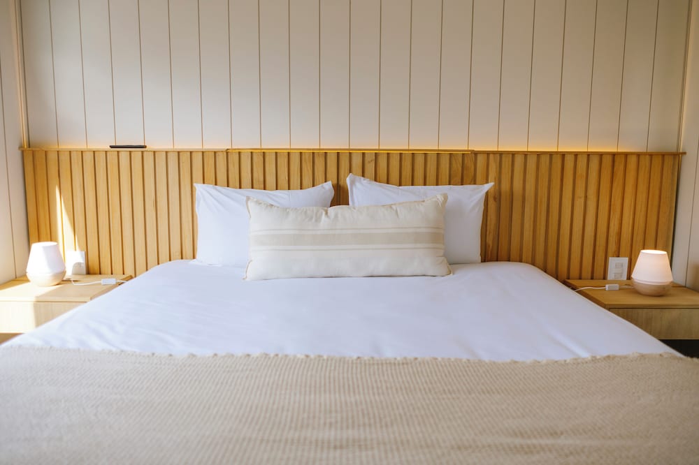 Tiny House, Queen Bed