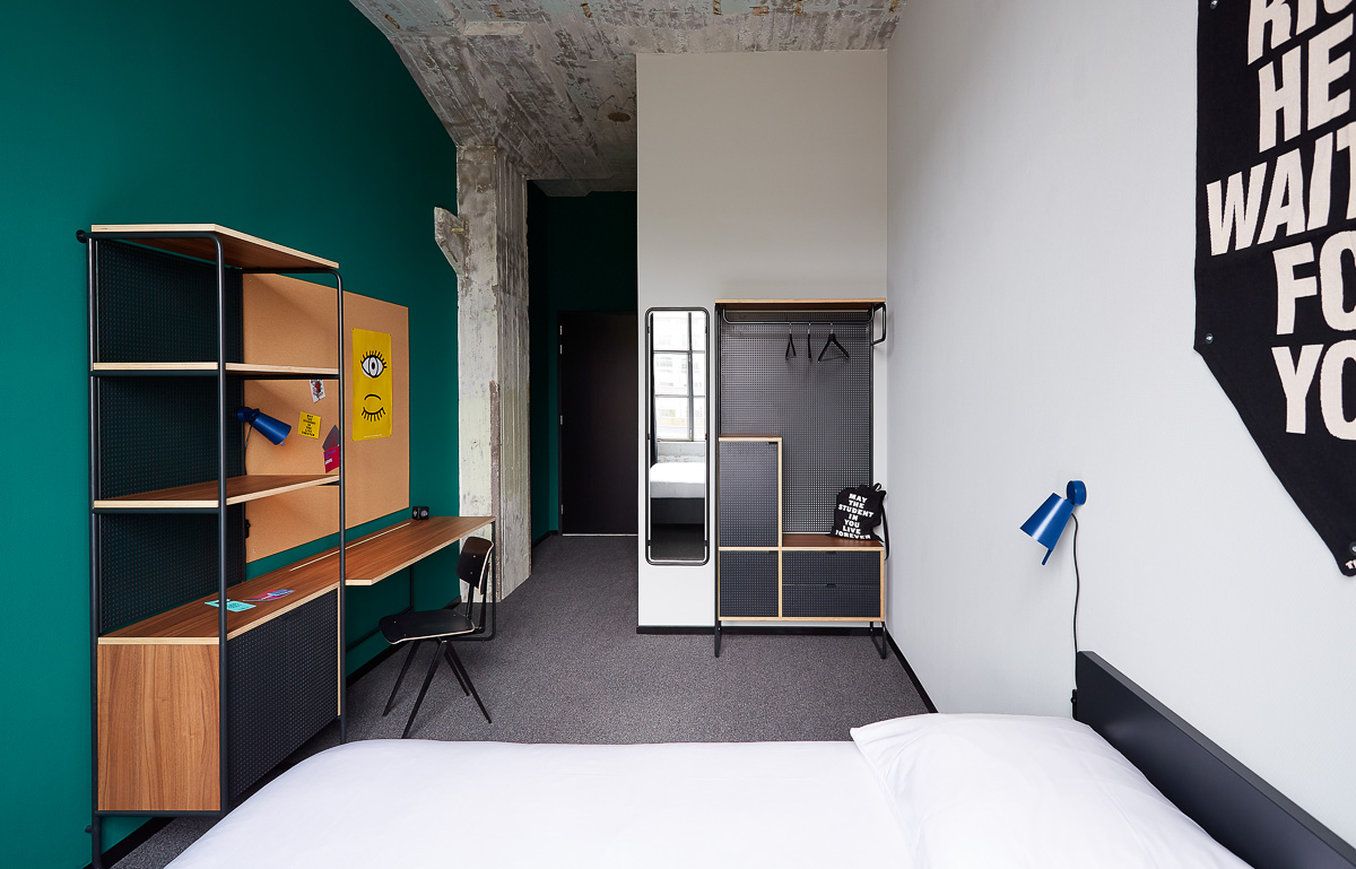Double room Queen De Luxe، The Social Hub Maastricht 2/3