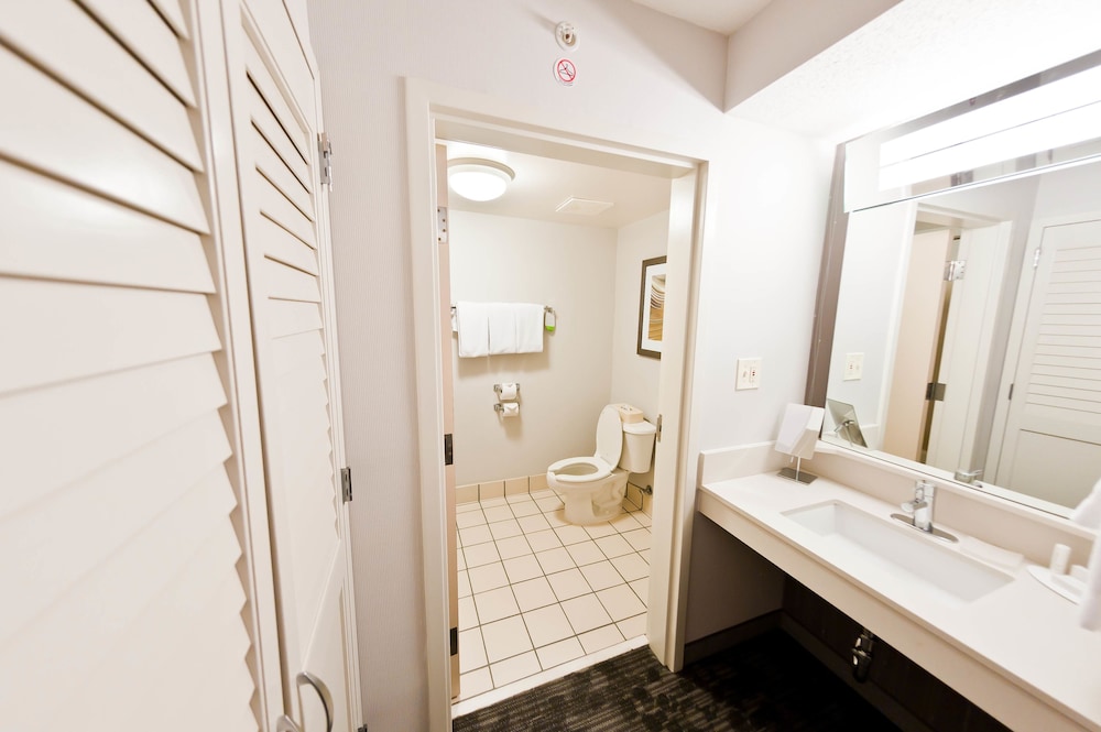 Courtyard By Marriott Decatur 46/50