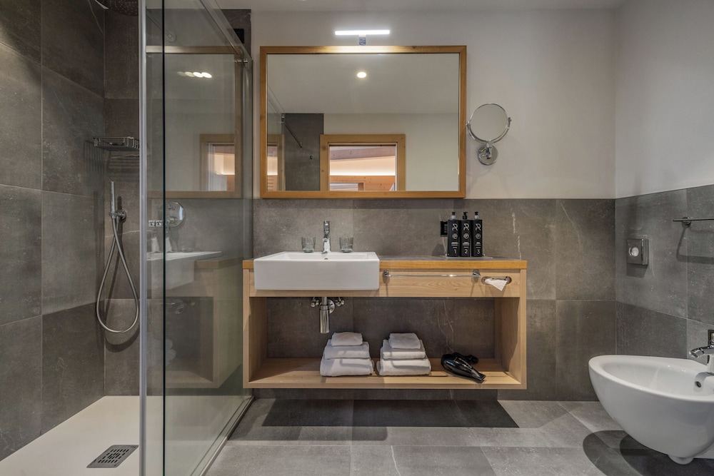 Alpine, Suite, King Bed, Bunk Bed، Hotel Palace Ravelli 4/4