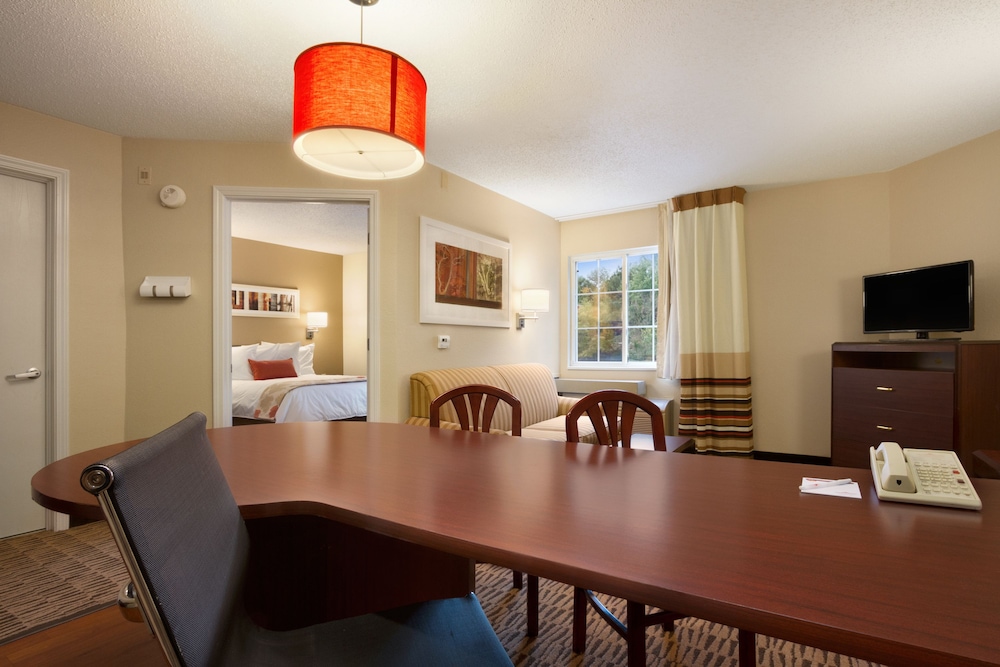 MainStay Suites Chicago Hoffman Estates 22/26