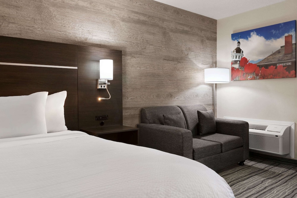 Days Inn By Wyndham Kingston 6/16