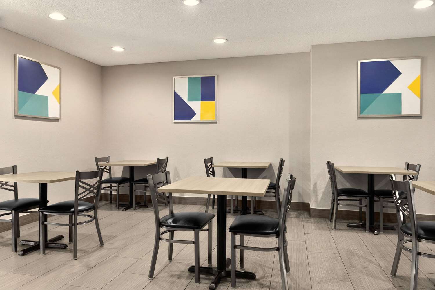 Microtel Inn Suites By Wyndham Florence Cincinnati Airport 23/41
