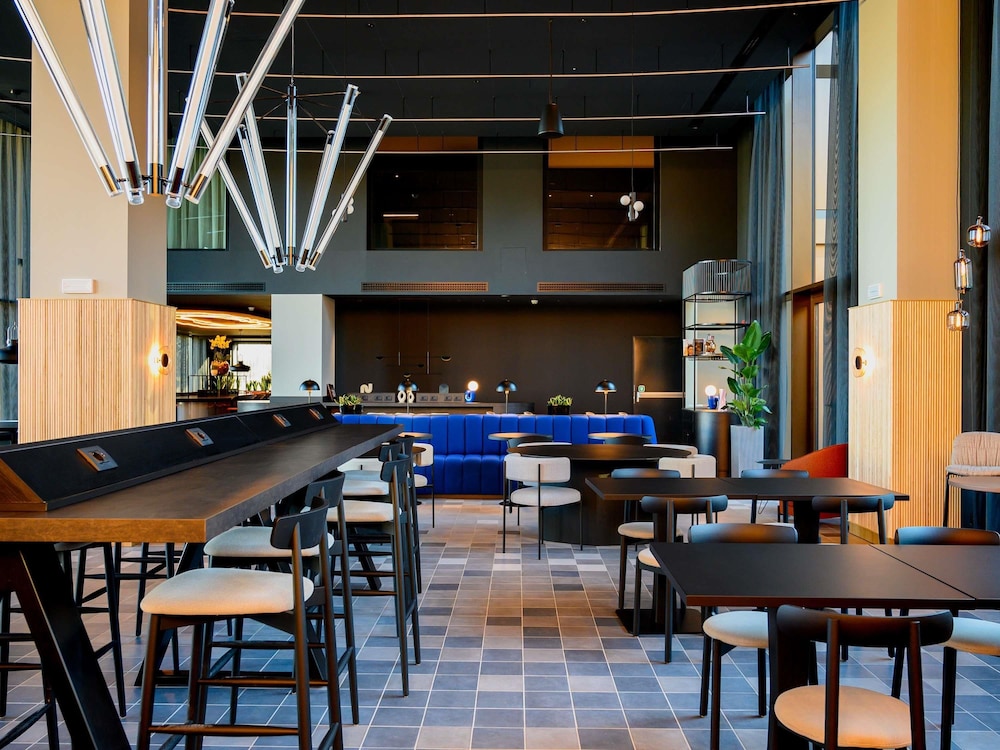 TRIBE Milano Malpensa 38/50