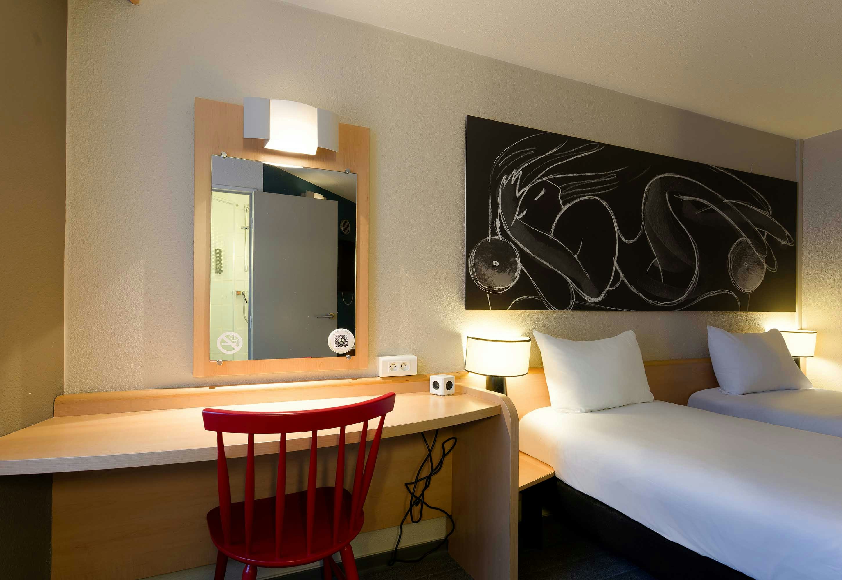 B&B Hotel Reims Centre Erlon 8/24