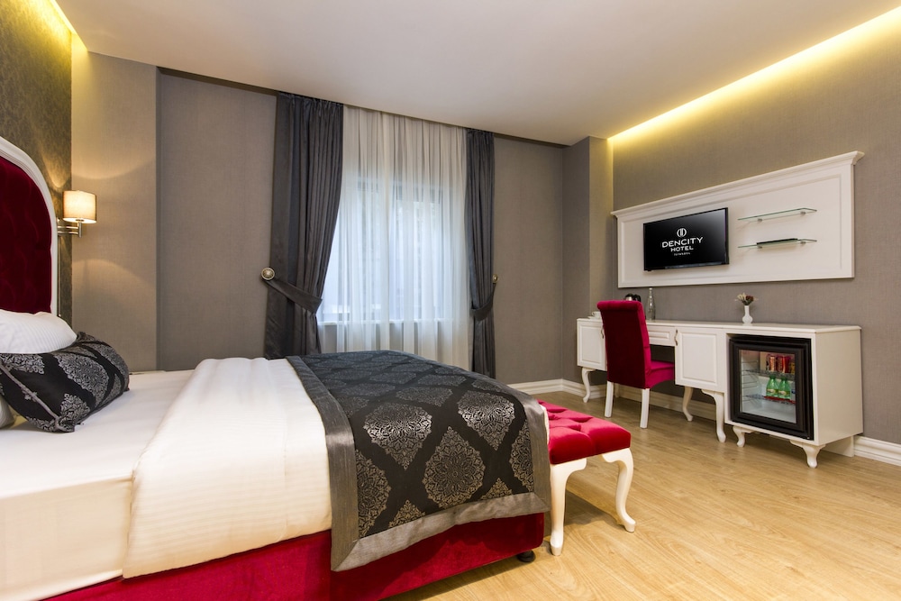 DENCITY HOTEL 37/72