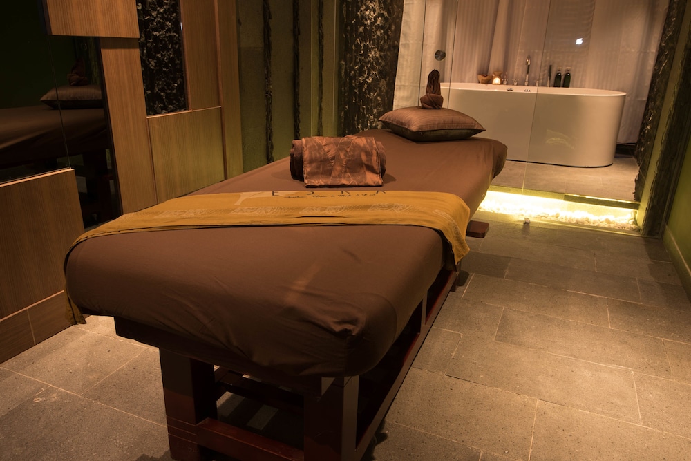 Eska Hotel 14/49