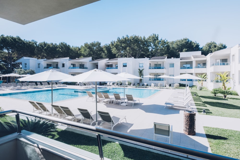 Iberostar Selection Playa De Muro Village 2/64