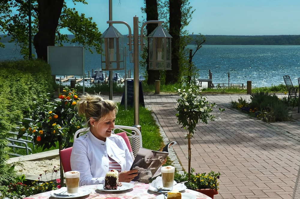 FALK SEEHOTEL PLAU AM SEE 44/50
