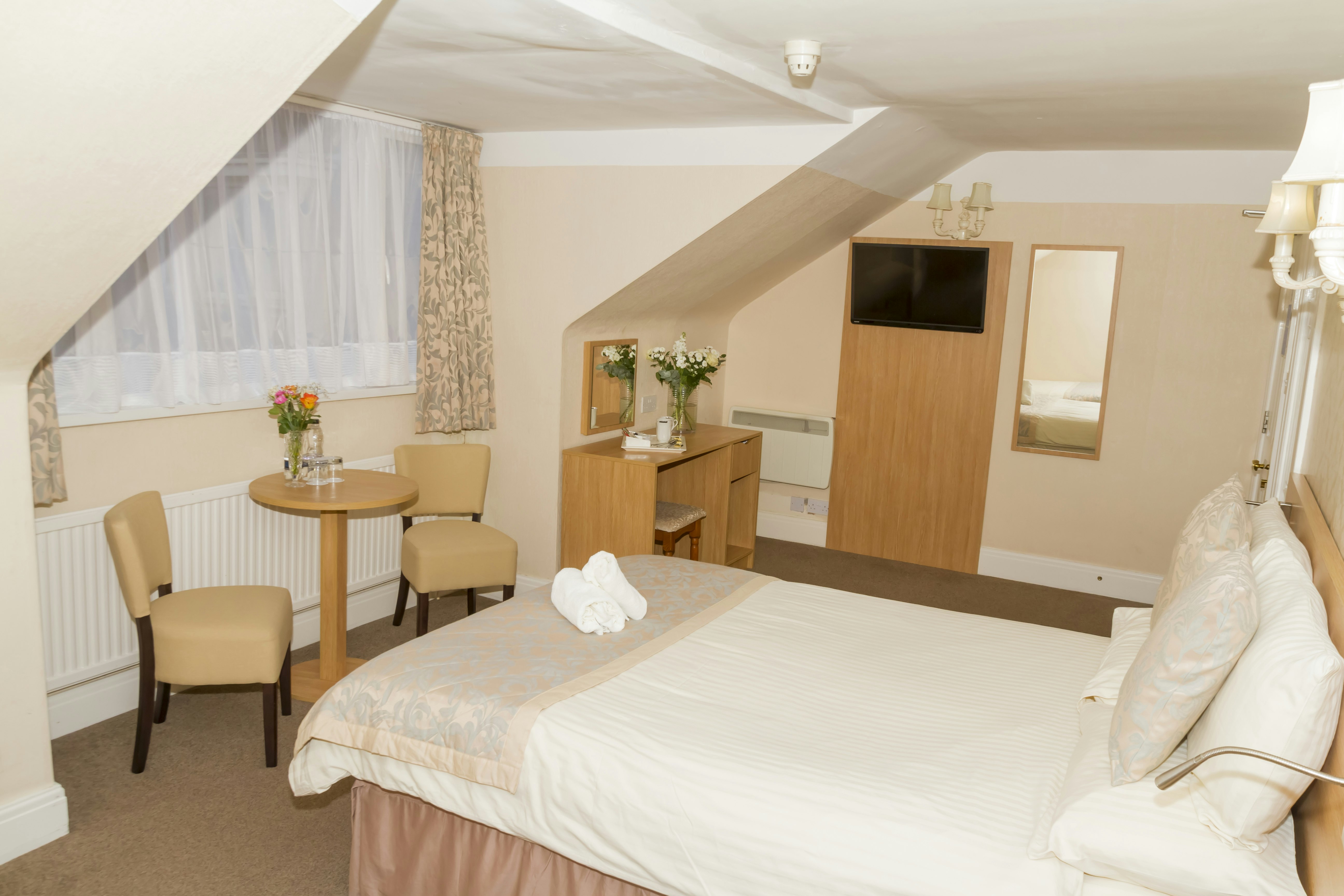 The Kingston Theatre Hotel 19/52