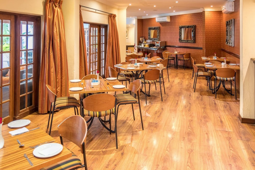 Constantia Hotel and Conference Centre 42/50