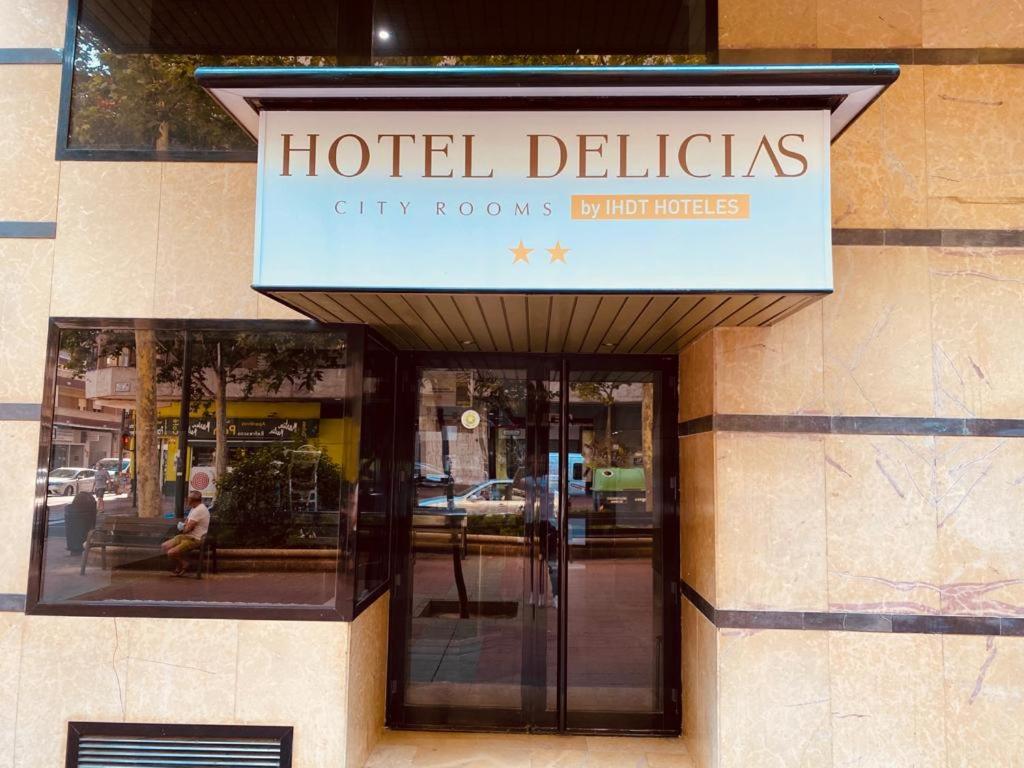 Delicias Hotel 3/67