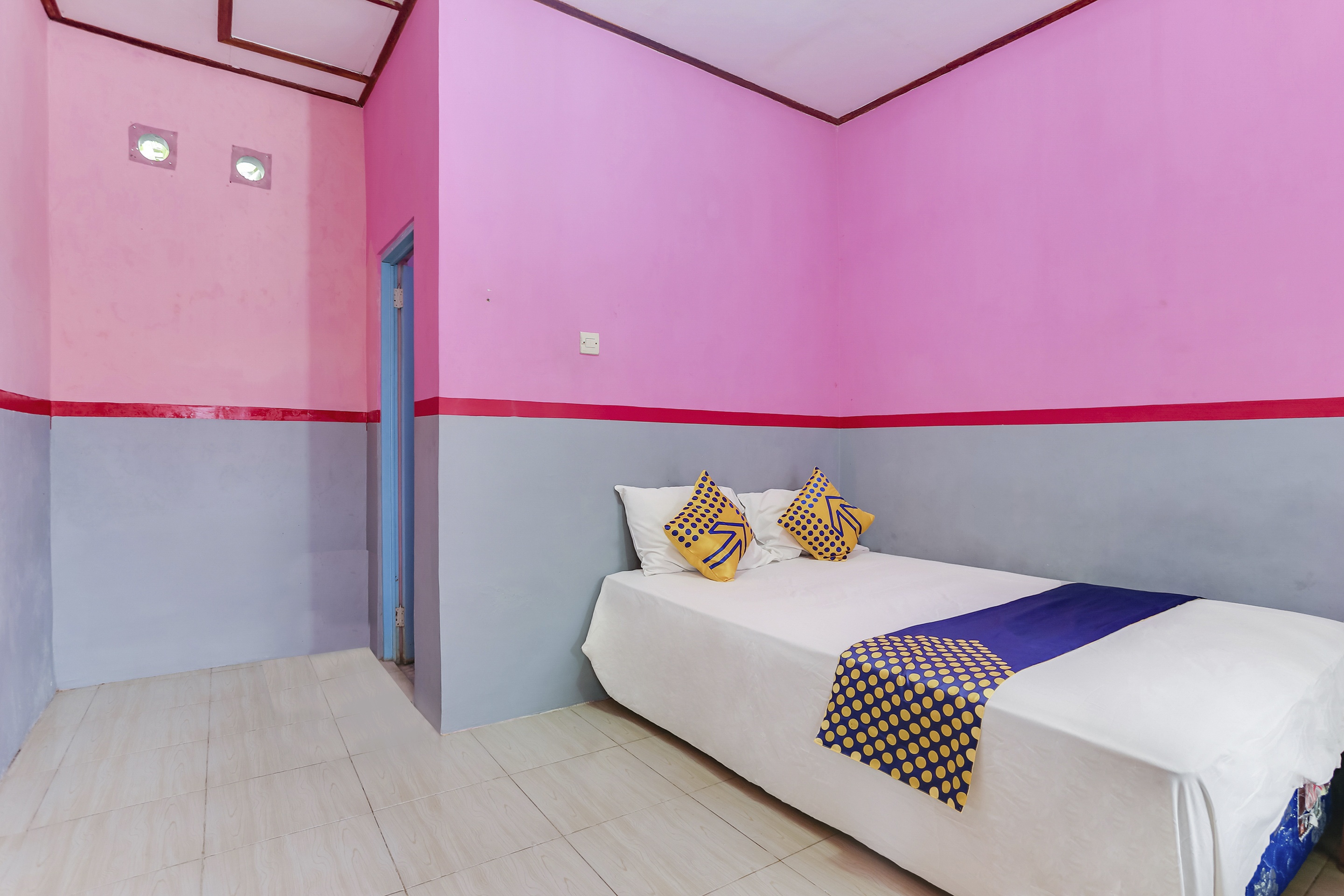 SPOT ON 1783 Ijen Traveller & Homestay 14/47