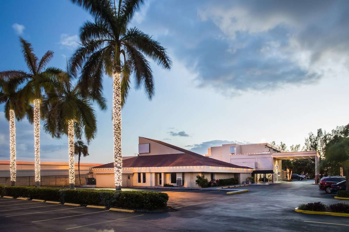 Days Inn by Wyndham Caddo Valley Arkadelphia 22/25