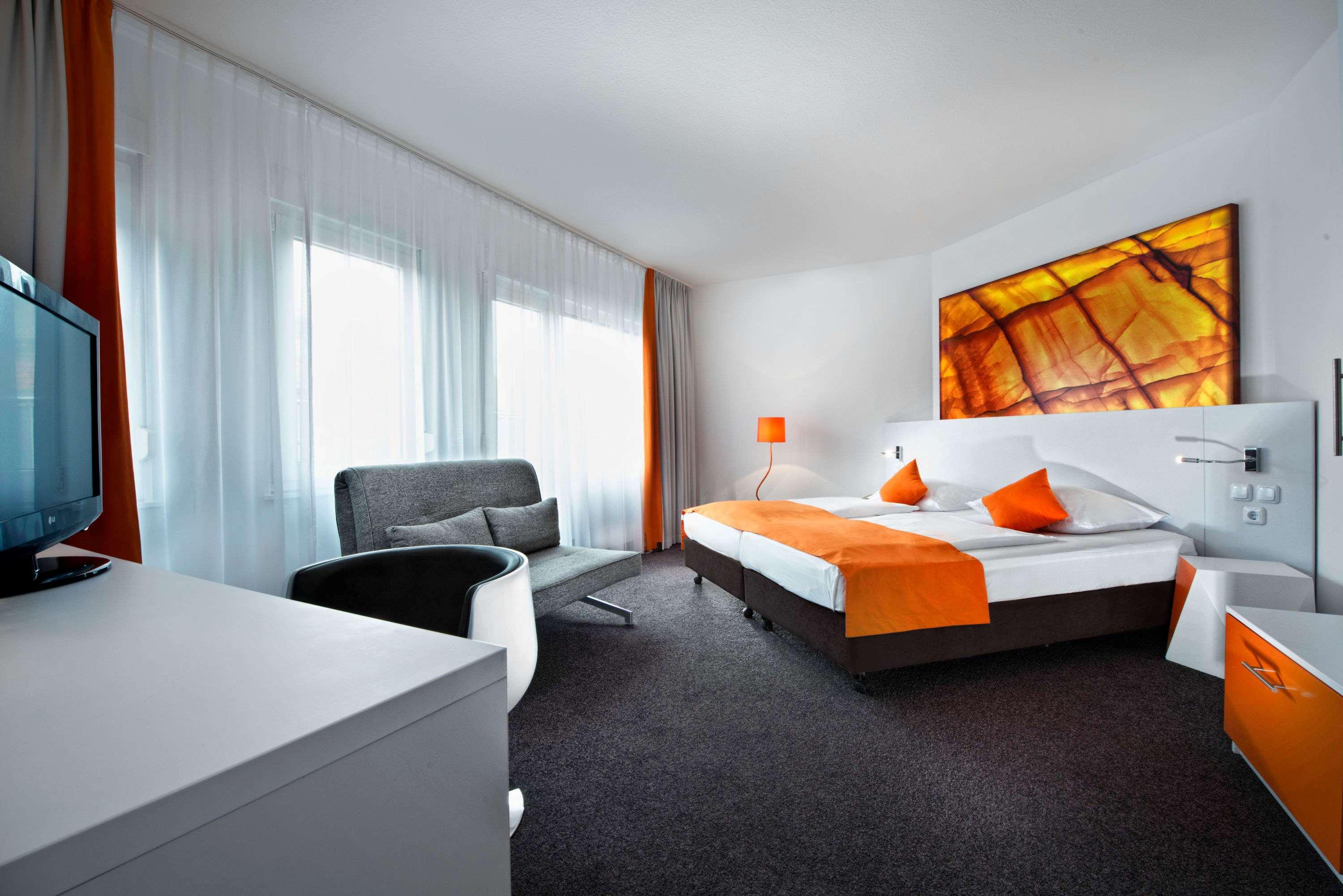 Comfort, Double or Twin Bed