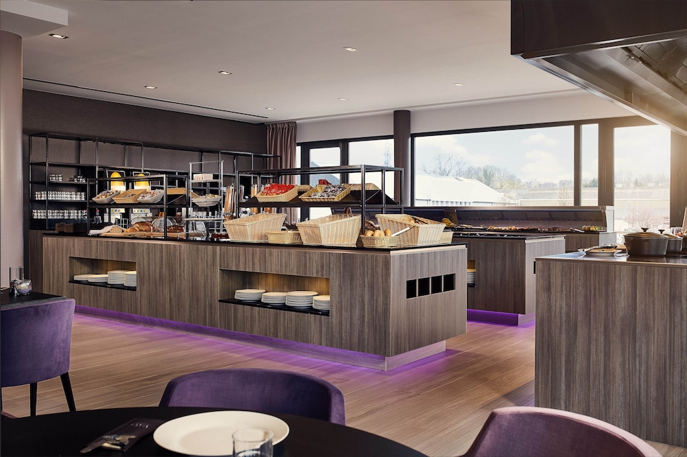 Hotel Charleroi Airport Van Der Valk 42/59