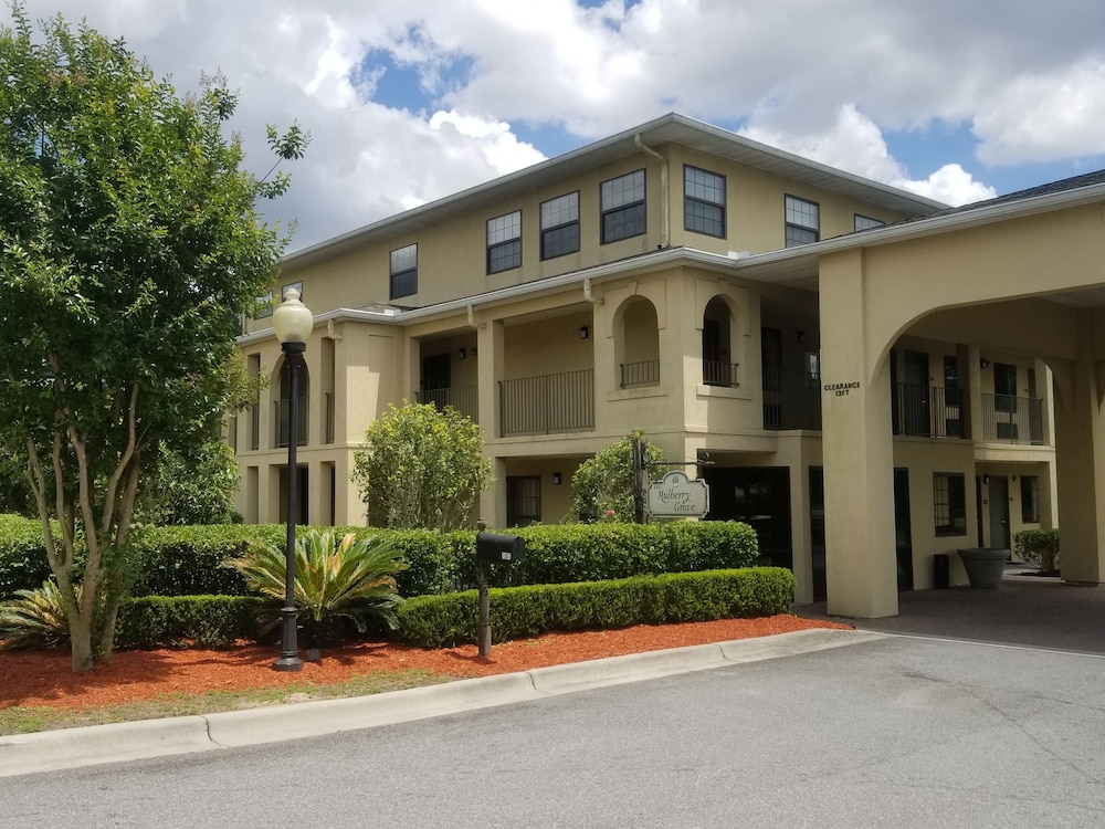 Inn at Mulberry Grove 3/33