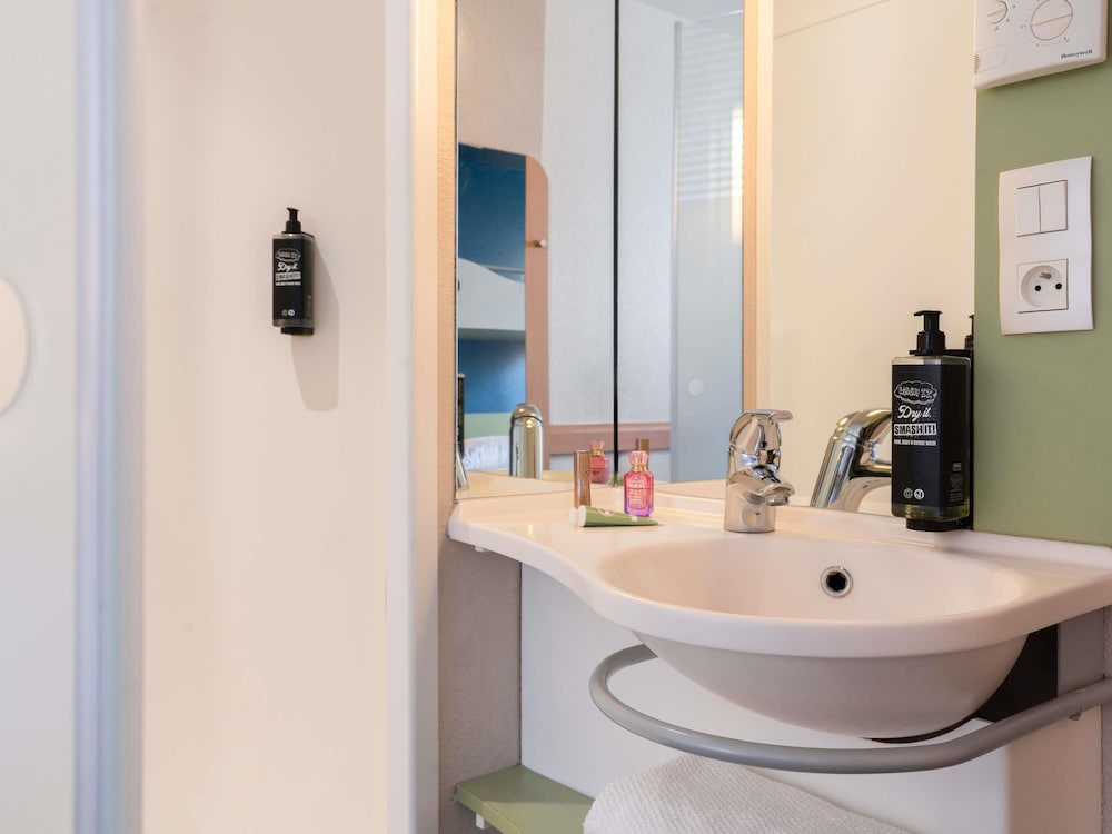 Ibis Budget Paris La Villette 19Eme 69/72