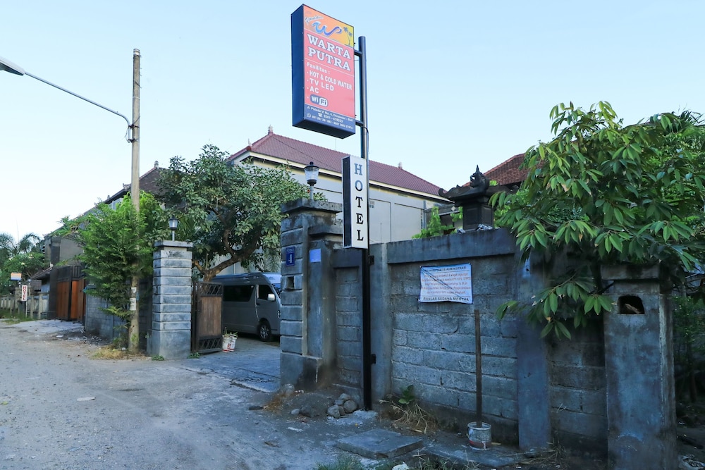 Hotel Warta Putra by ZUZU 3/32