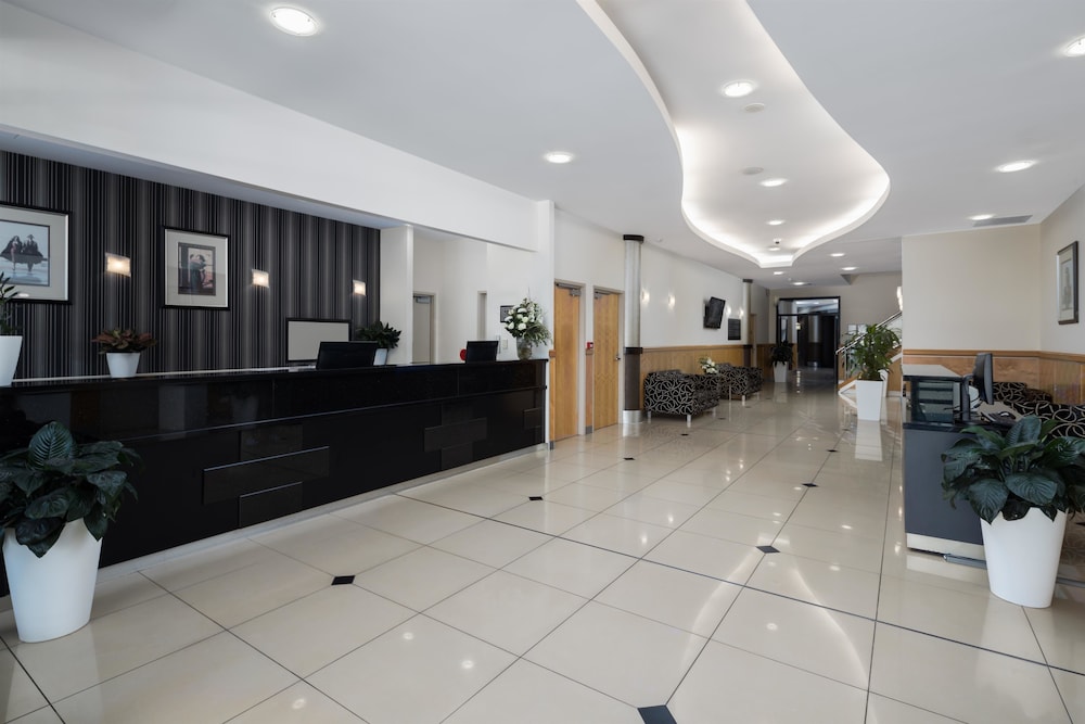 Lobby at Rydges Mackay Suites, MACKAY