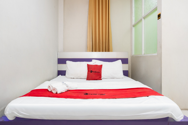 Reddoorz, Deluxe