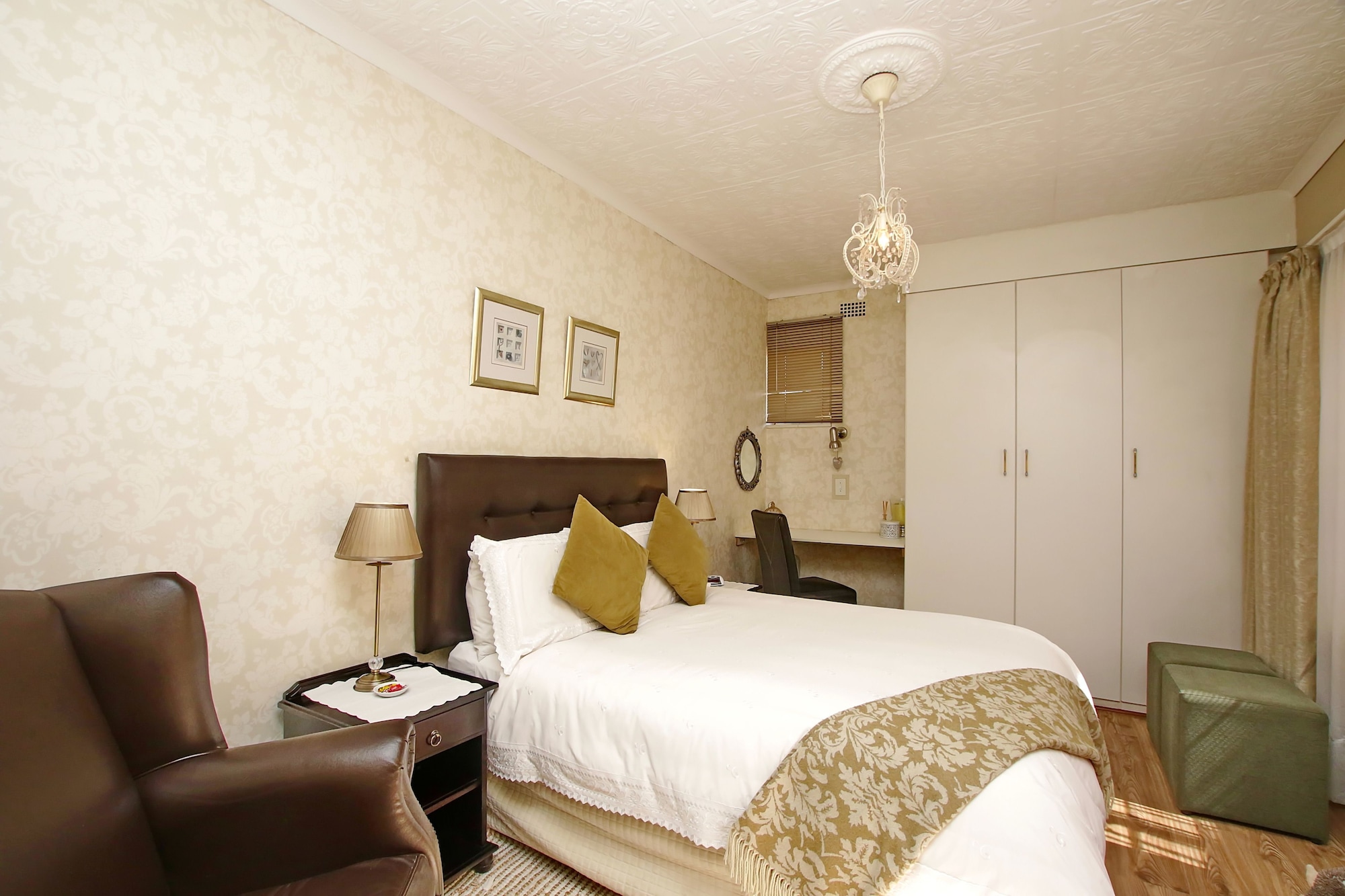 COMFORT, COTTAGE, DOUBLE BED