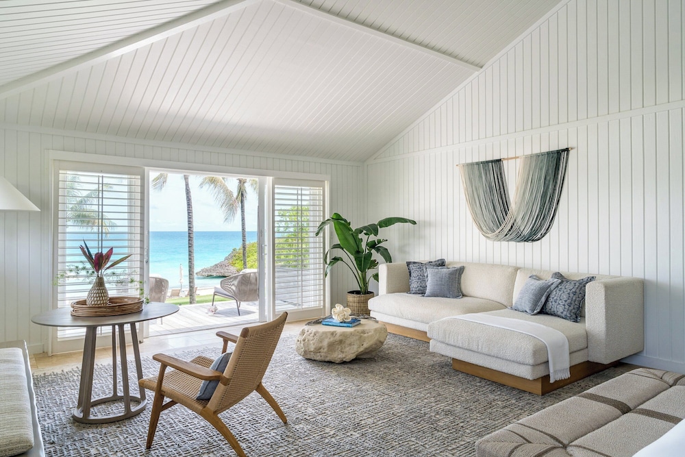 Room, King Bed, Beach Front